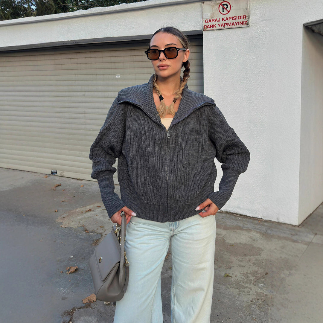 Damen kuschelige Strickjacke mit hohem Kragen und Reißverschluss Drune