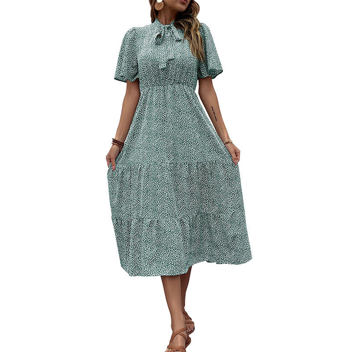 Damen Kleid mit kurzen Ärmeln und spielerischem Rüschendesign Drune