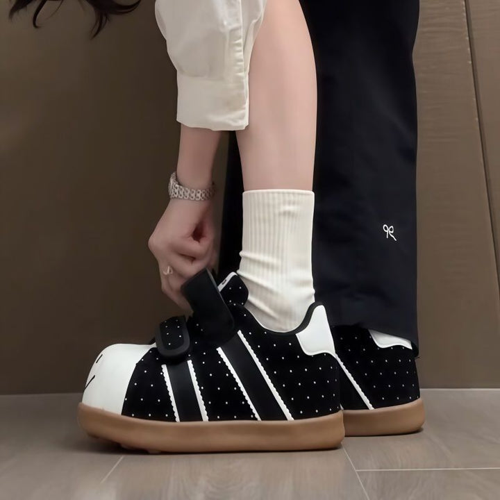 Damen Komfortable Sneaker mit praktischen Klettverschlüssen und lässigem Design Drune