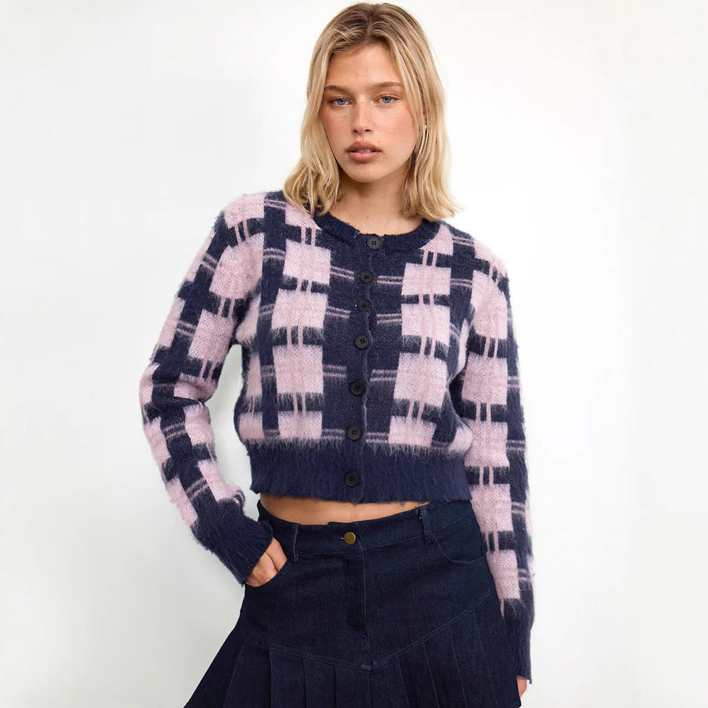 Damen cropped Strickjacke mit modernem Karomuster und knöpfbarem Design Drune