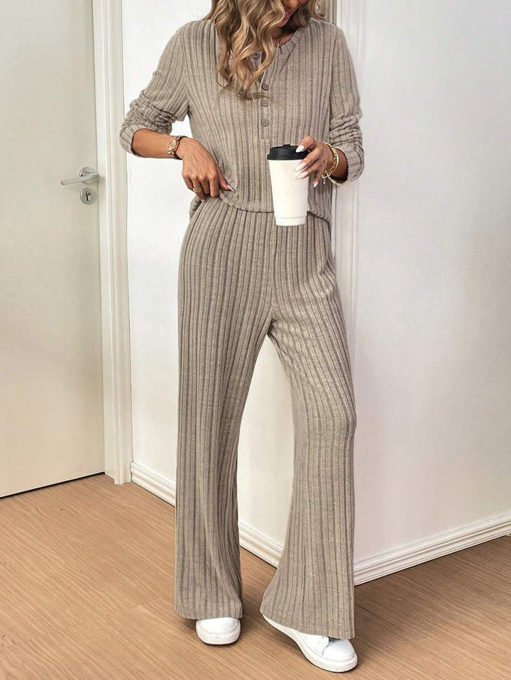 Damen Lässiges Strickanzug mit feinem Rippenmuster Drune