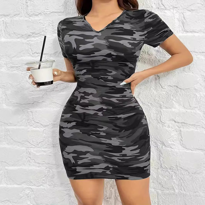 Damen Kurzarm Kleid im angesagten Camouflage-Stil mit figurbetontem Schnitt und V-Ausschnitt Drune