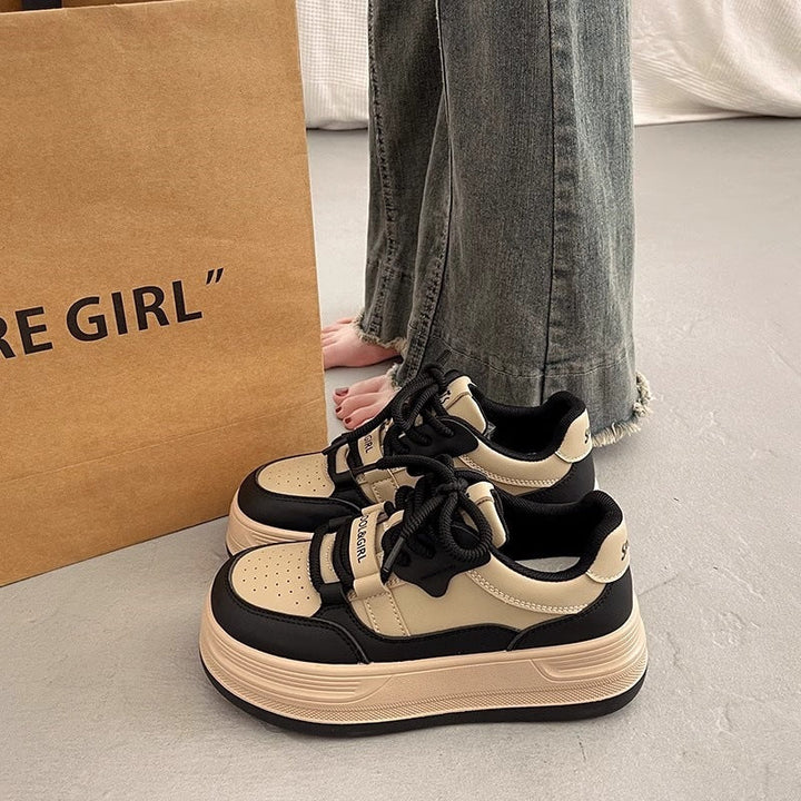 Damen Sportliche Plateau-Sneaker mit elastischen Schnürsenkeln und dämpfender Sohle Drune