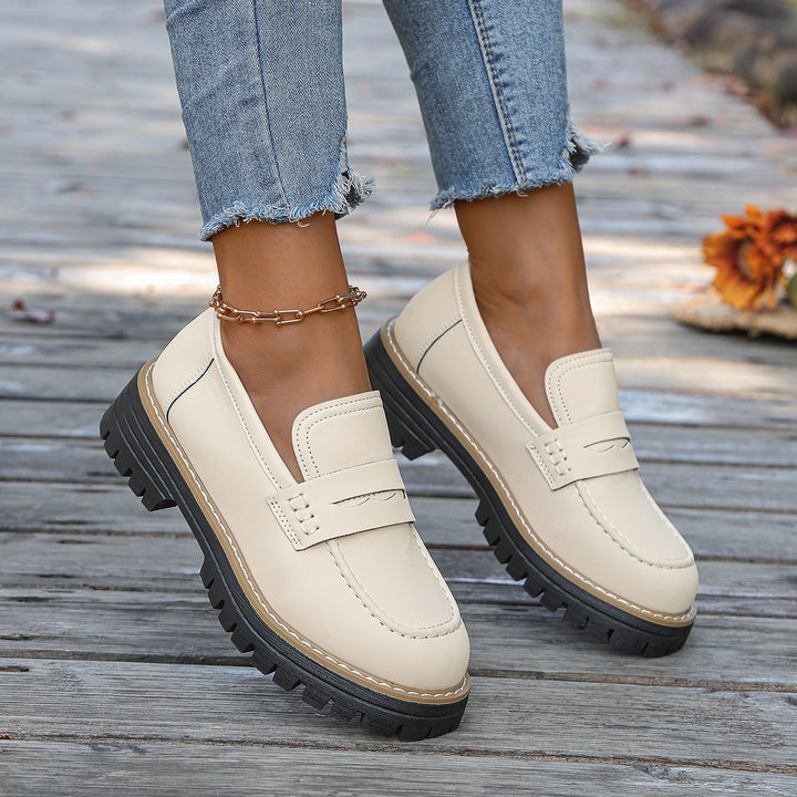 Damen robuste Loafer mit markanter Profilsohle, weichem Veloursoptik-Obermaterial und gepolstertem Komfortfußbett Drune