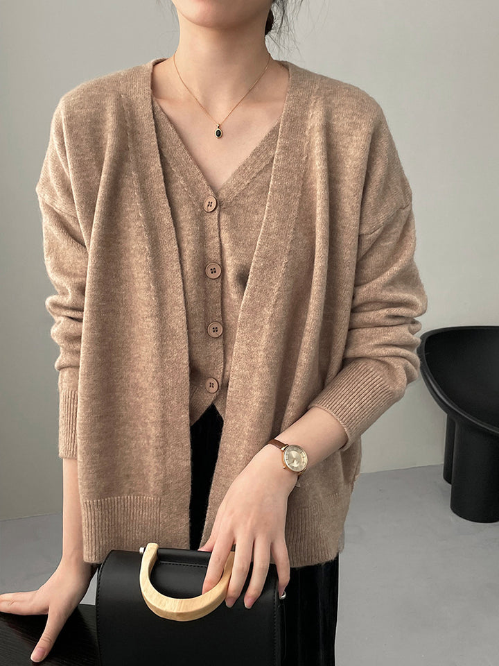 Damen gestrickte Cardigan mit V-Ausschnitt und Knopfdetails Drune