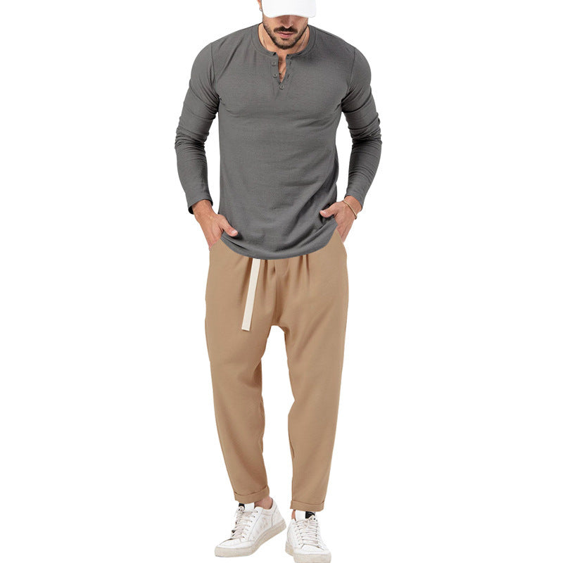 Herren lässiges Langarm-Henley-Shirt kombiniert mit eleganter Jogginghose Drune