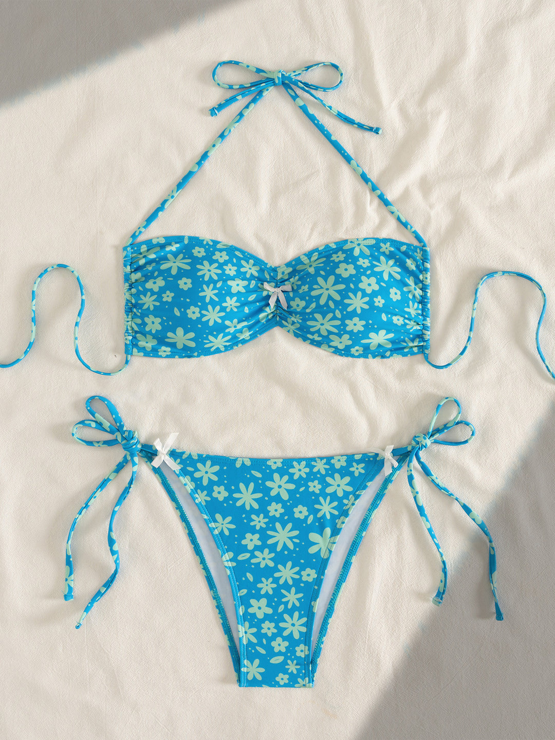 Damen Bandeau-Bikini mit floralen Akzenten Drune