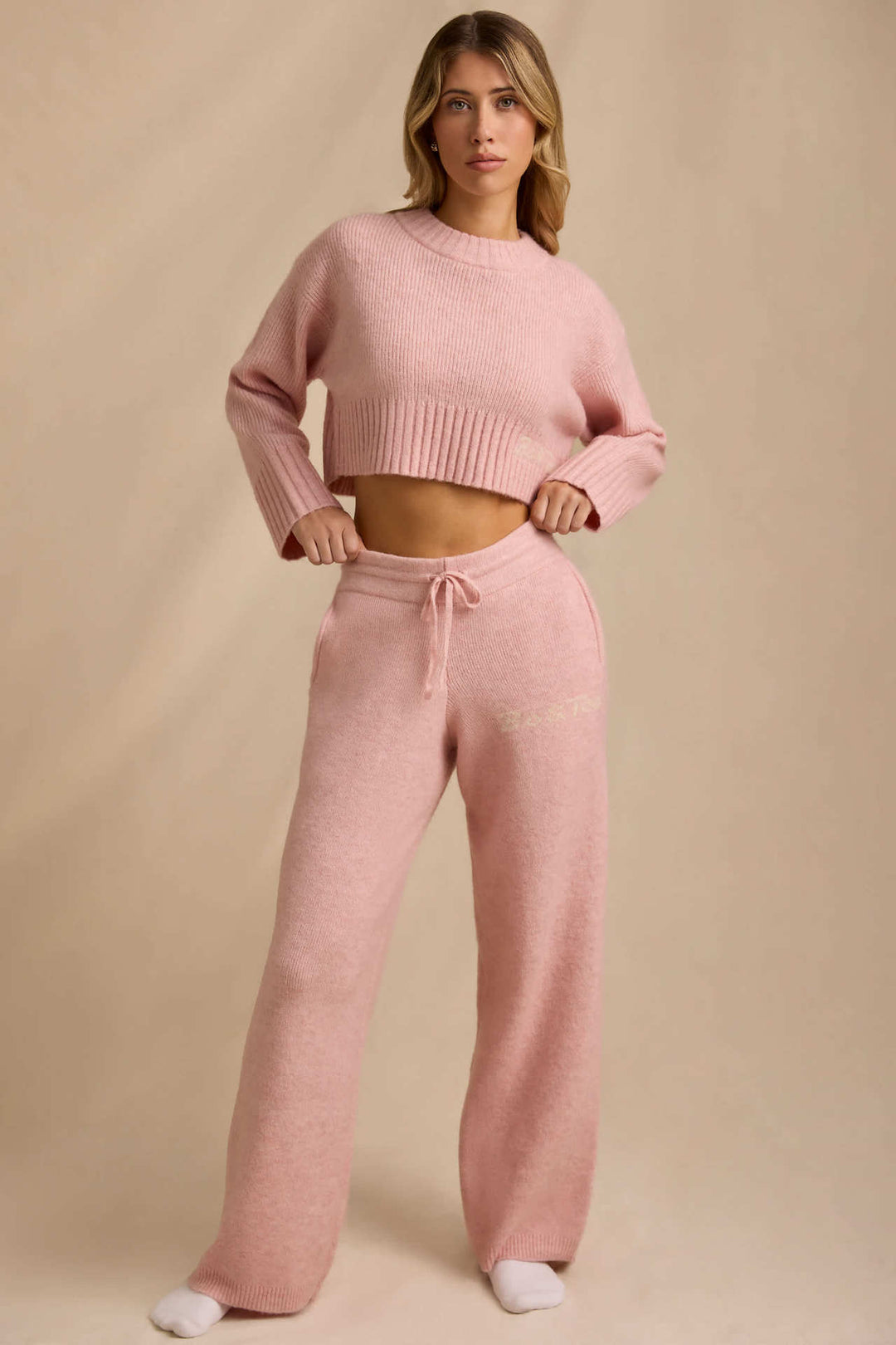 Damen lässiges und bequemes Strickset mit cropped Pullover und weitem Hosen Drune