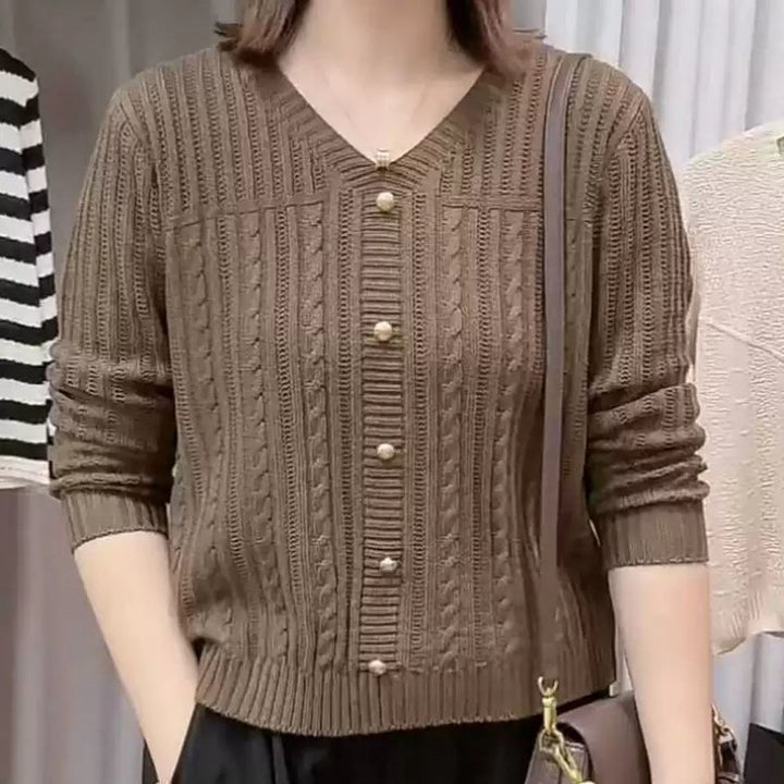 Damen Strickjacke mit feinem Zopfmuster und eleganten Perlenknöpfen Drune