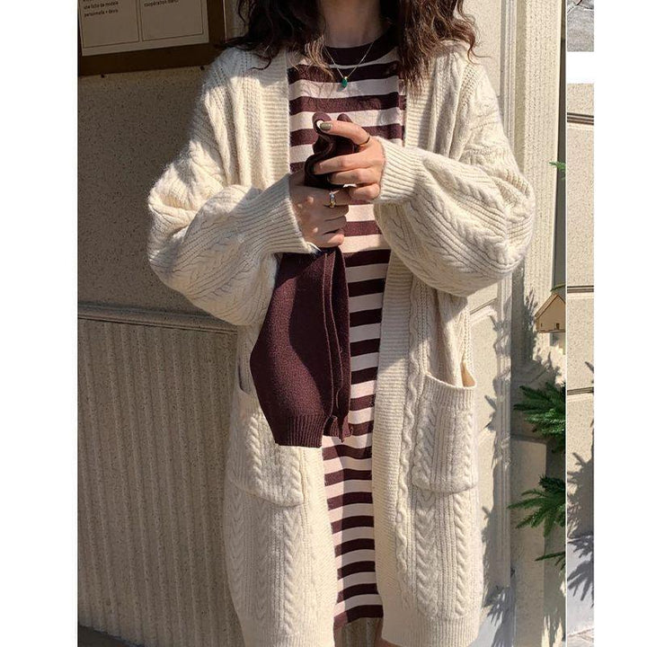 Damen Grobstrick Cardigan mit tiefen Taschen und elegantem Zopfdesign Drune