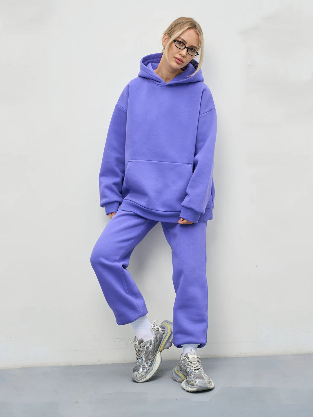 Damen oversized Hoodie und entspannte Sweatpants Drune