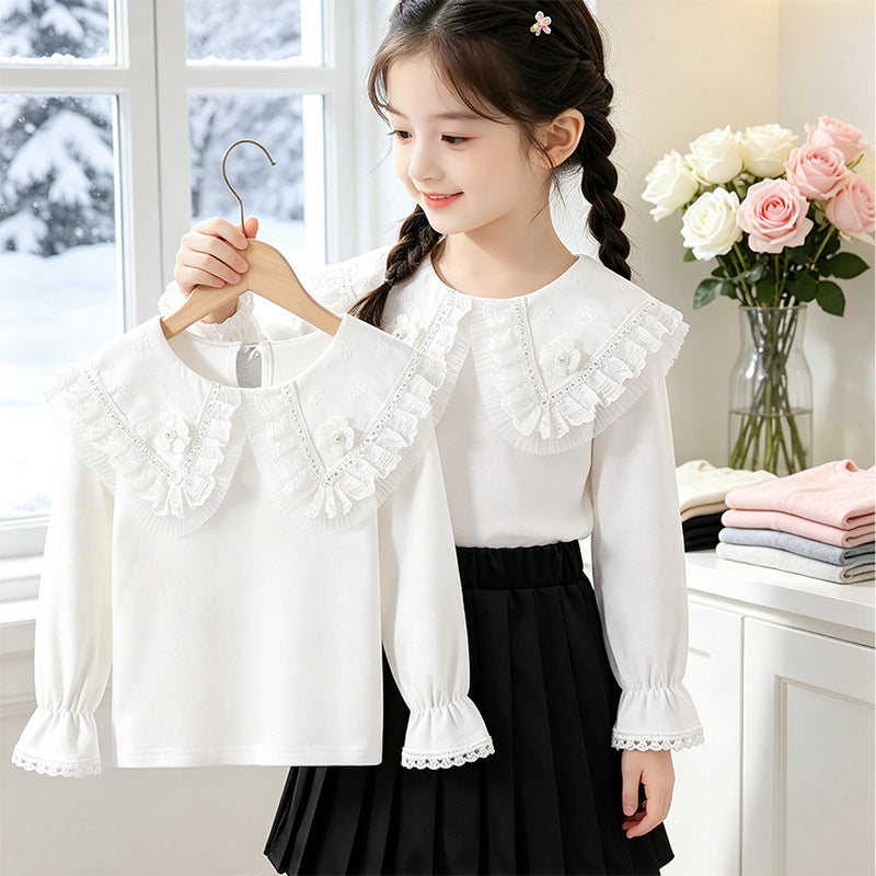 Mädchen Bluse mit romantischem Rüschensaum und feiner Stickerei Drune