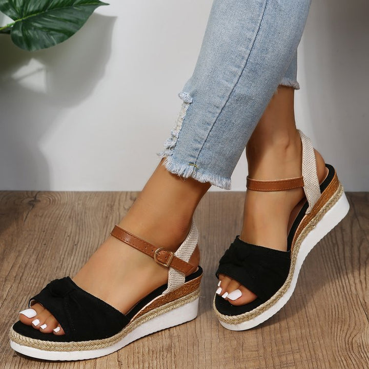 Damen Wedge-Sandalen mit verstellbarem Riemen und elastischem Einsatz Drune