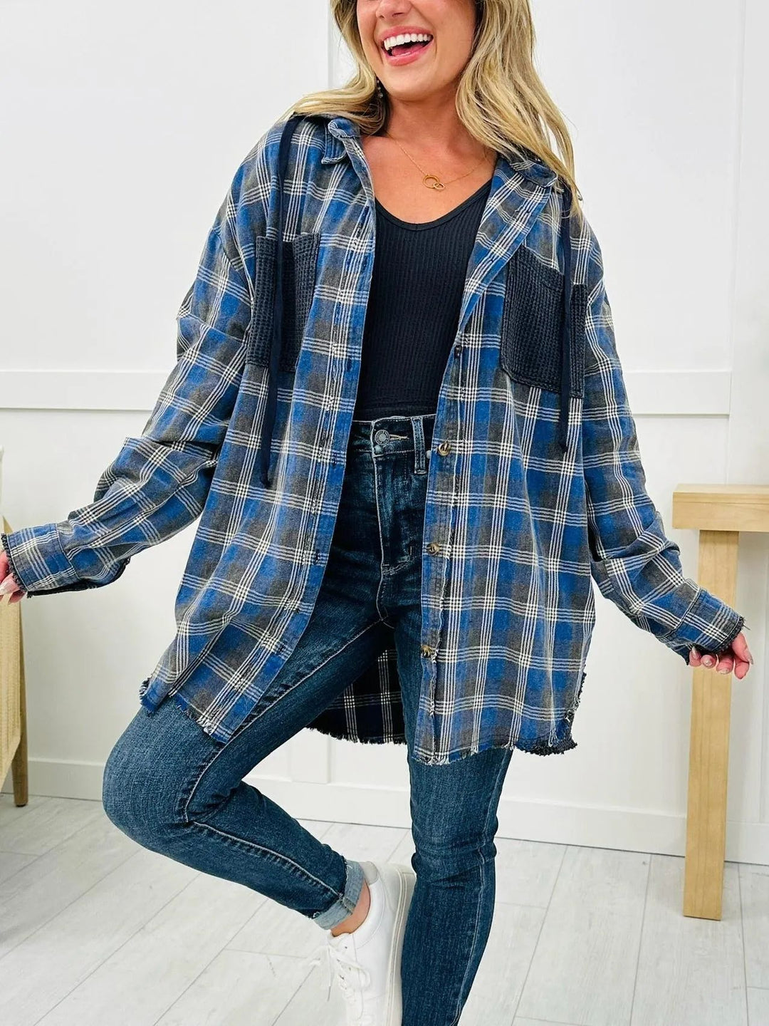 Damen Oversized Karo-Hemdjacke mit fransigen Details Drune