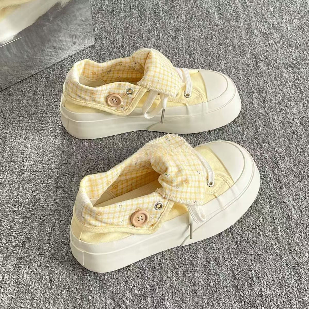 Damen Sneakers mit modischer Knopf-Details und innovativer Gummisohle Drune