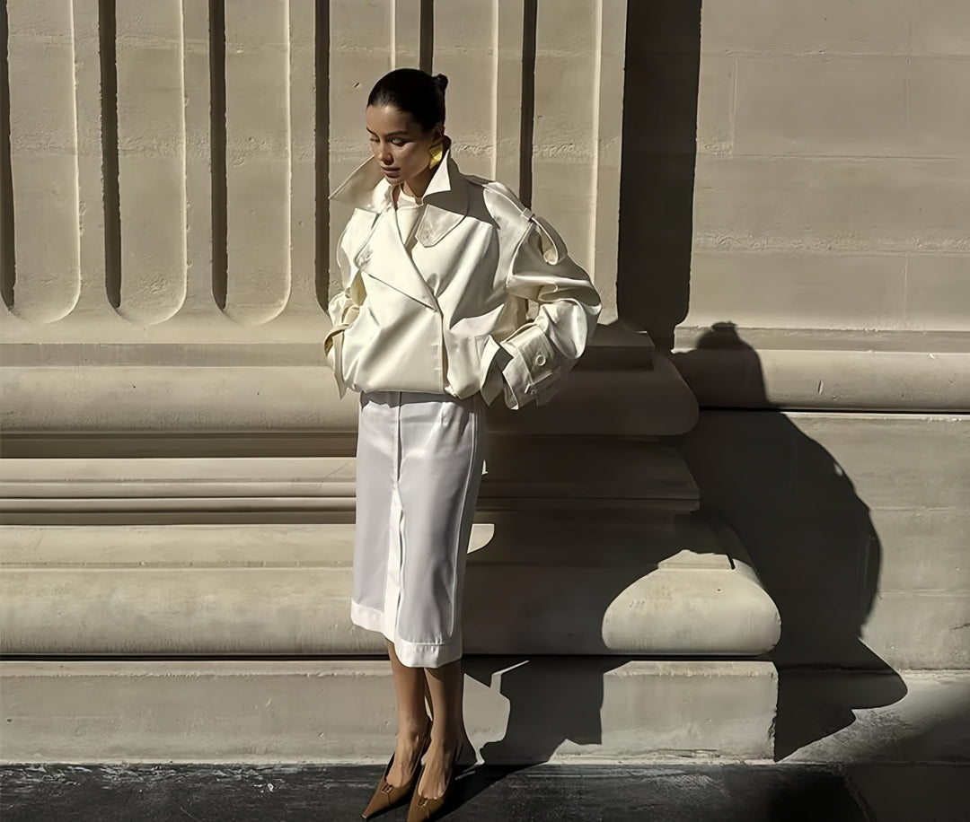Damen modische Kurzjacke mit elegantem Schnitt und hochglänzendem Finish Drune