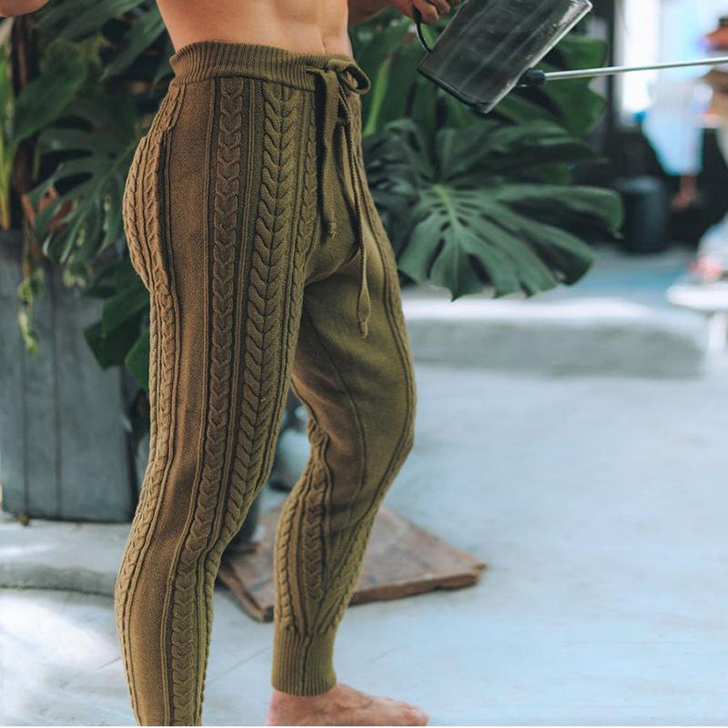 Herren Strickhose mit dezentem Zopfmuster und praktischem Bindegürtel Drune