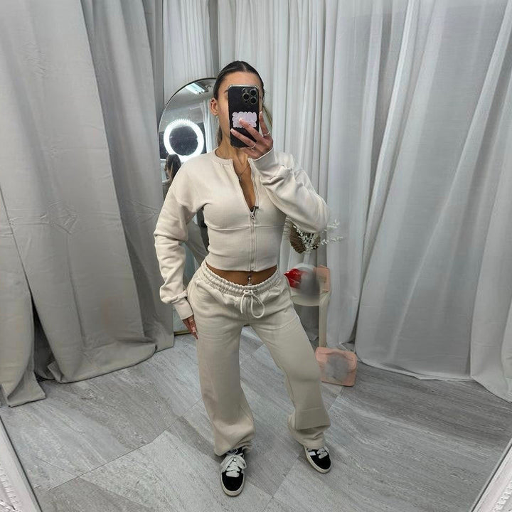 Damen nan kurzes Zip-Cropped-Shirt mit formendem Bund und breite Relax-Sweatpants mit Tunnelzug Drune