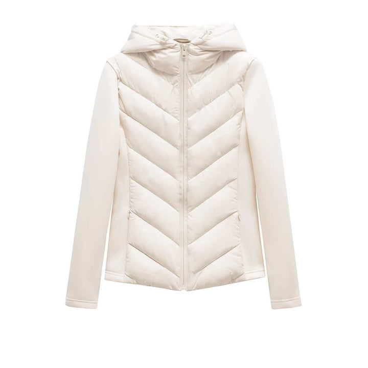 Damen nan gesteppte Kapuzenjacke mit Chevron‑Stepp, Einsätzen aus Softshell und verdecktem Reißverschluss Drune