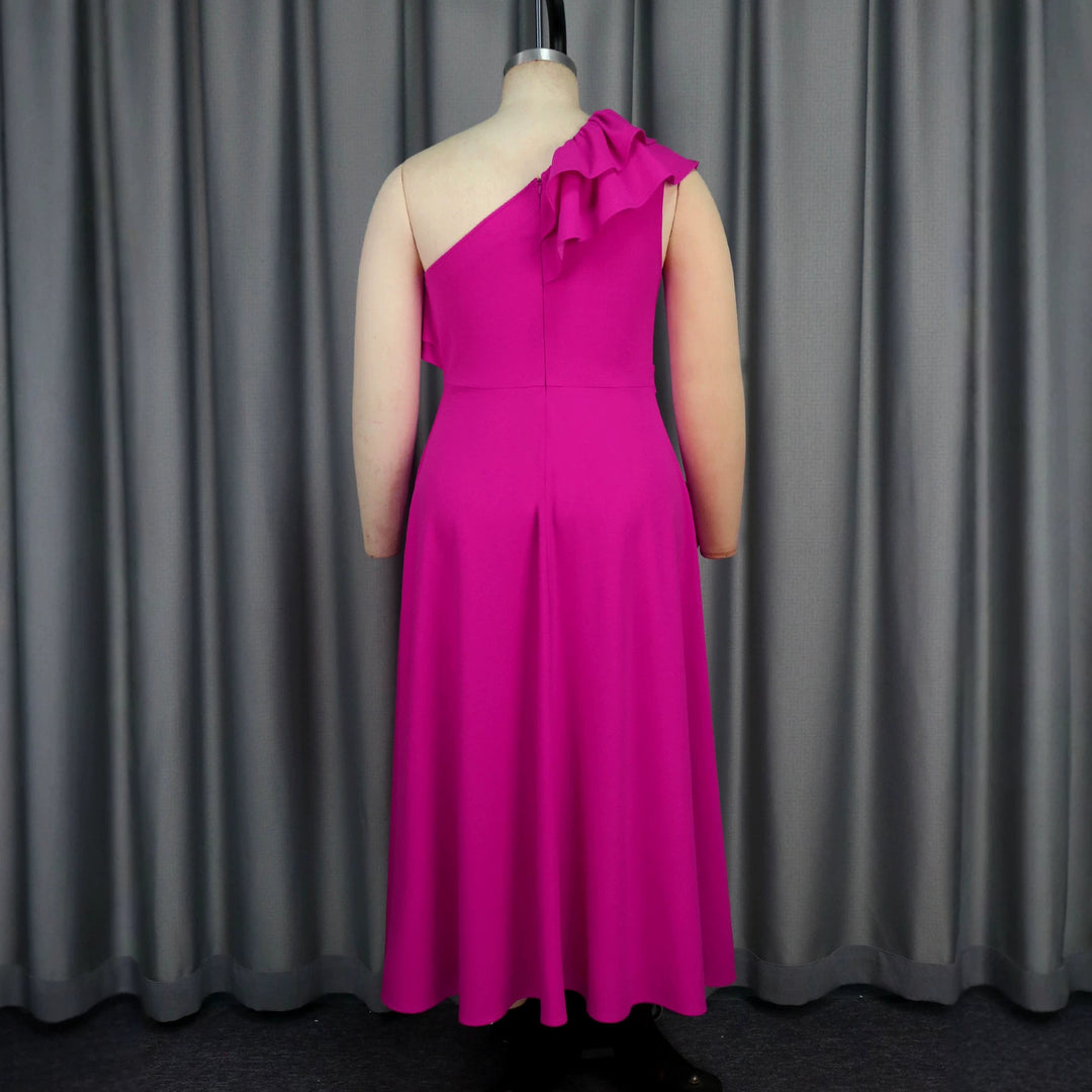 Damen Elegantes Maxikleid mit asymmetrischem Off-Shoulder Design und voluminösen Rüschen Drune