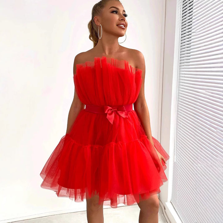 Damen Mini-Kleid mit asymmetrischem Schnitt und voluminösen Rüschendetails Drune