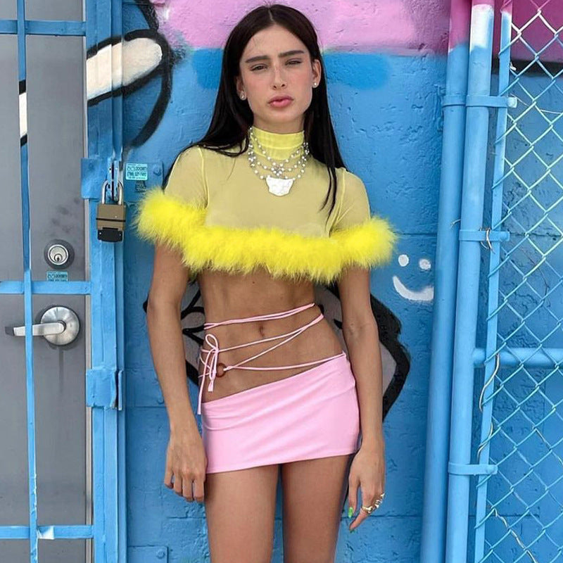 Damen trendiges cropped Oberteil mit glamourösem Federbesatz Drune