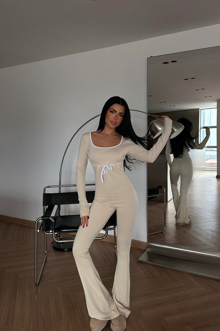 Damen eleganter Jumpsuit mit tiefem V-Ausschnitt und taillierter Silhouette Drune