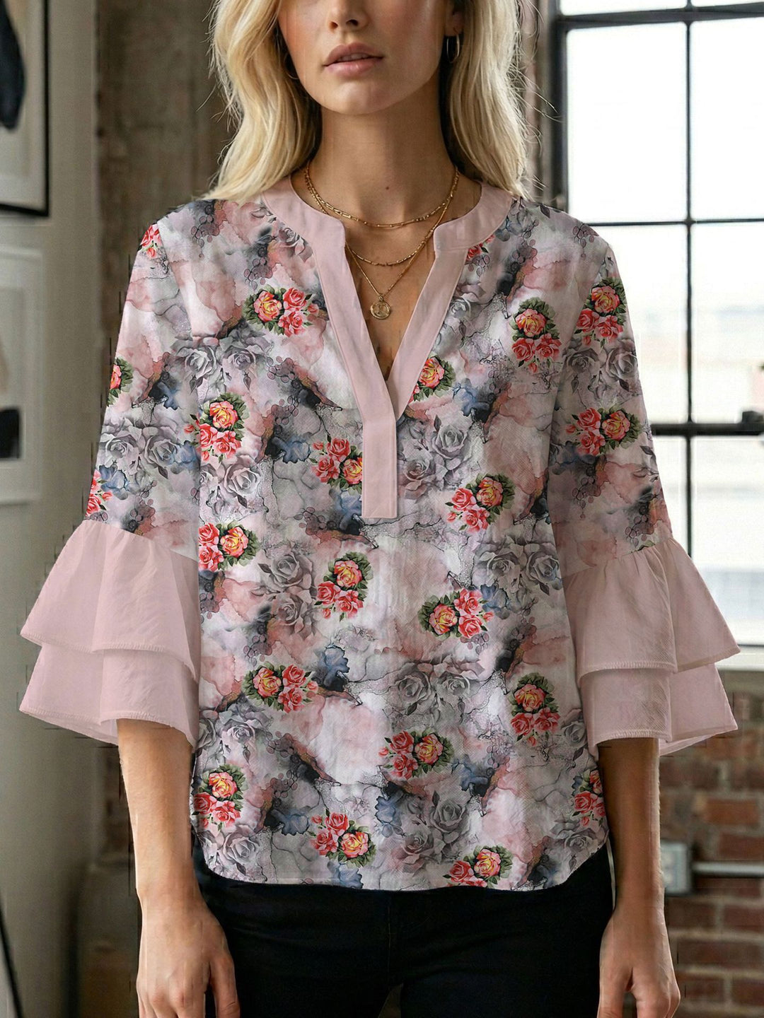 Damen Bluse mit wunderschönen floralem Design Drune