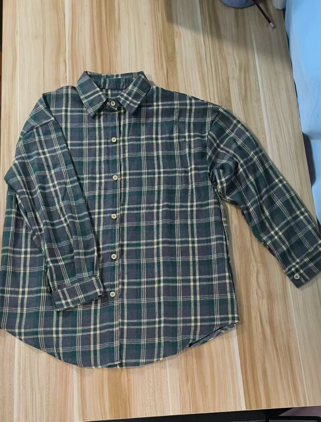 Damen lässige Karobluse aus weicher Baumwolle mit Knopfdetails Drune