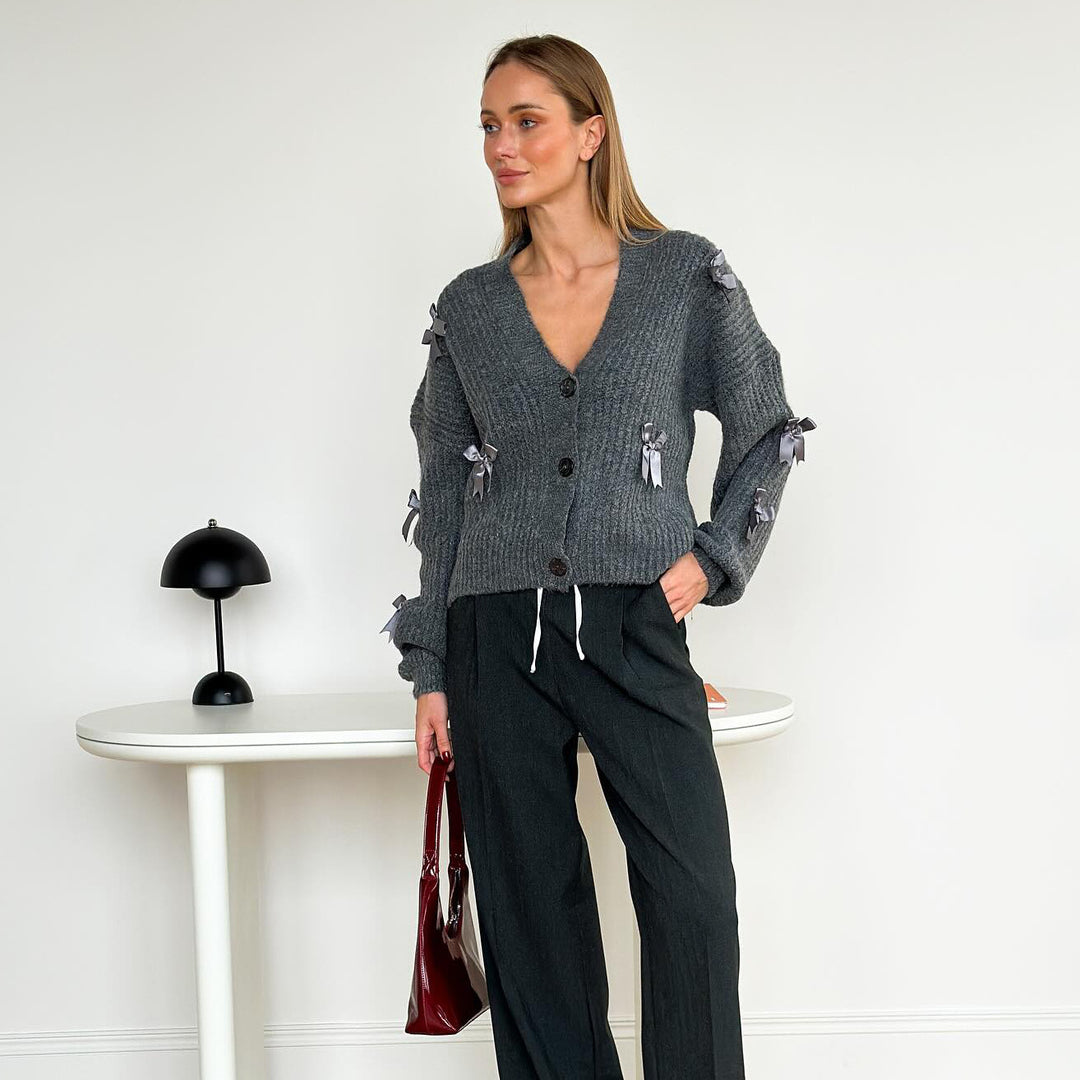 Damen Strickjacke mit romantischen Rüschendetails Drune