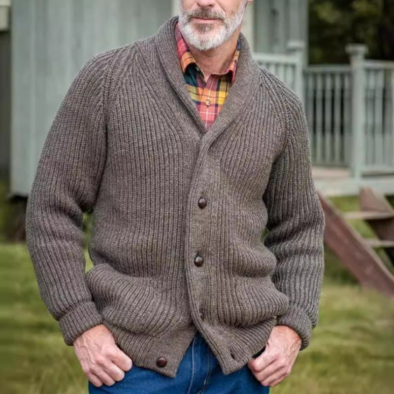 Herren grob gestrickter Cardigan mit praktischen Taschen und modernem V-Ausschnitt Drune