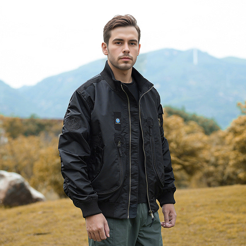 Herren modische Bomberjacke mit isolierendem Innenfutter und praktischen Taschen Drune