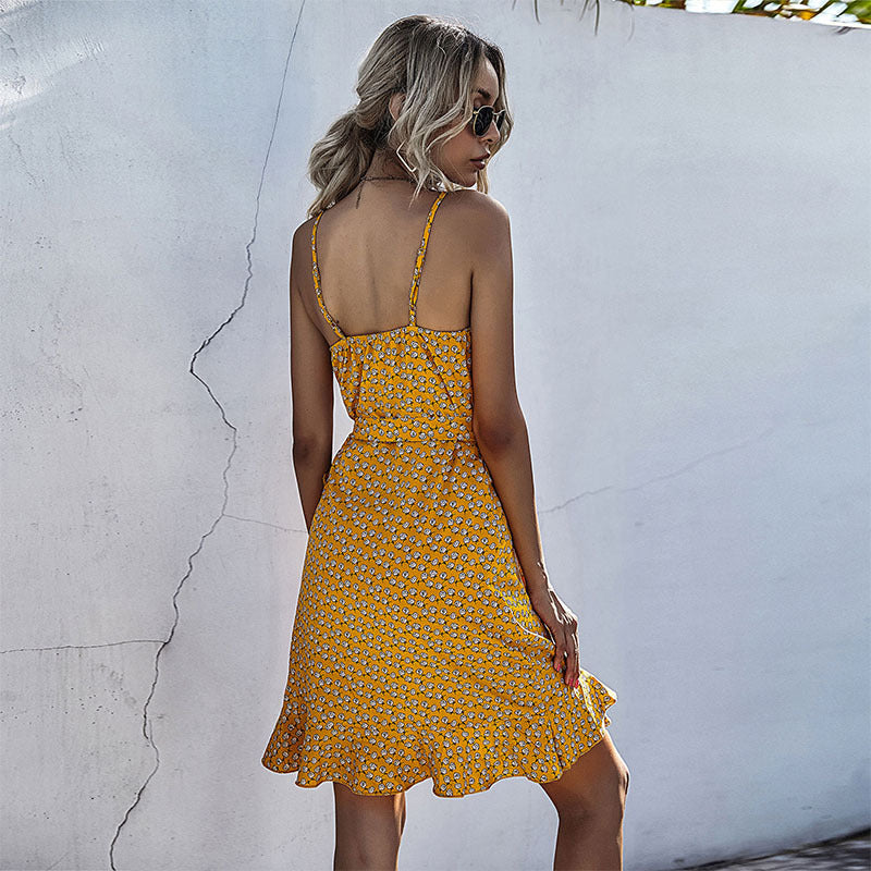 Damen Wickelkleid mit floralen Akzenten und Rüschendetails Drune