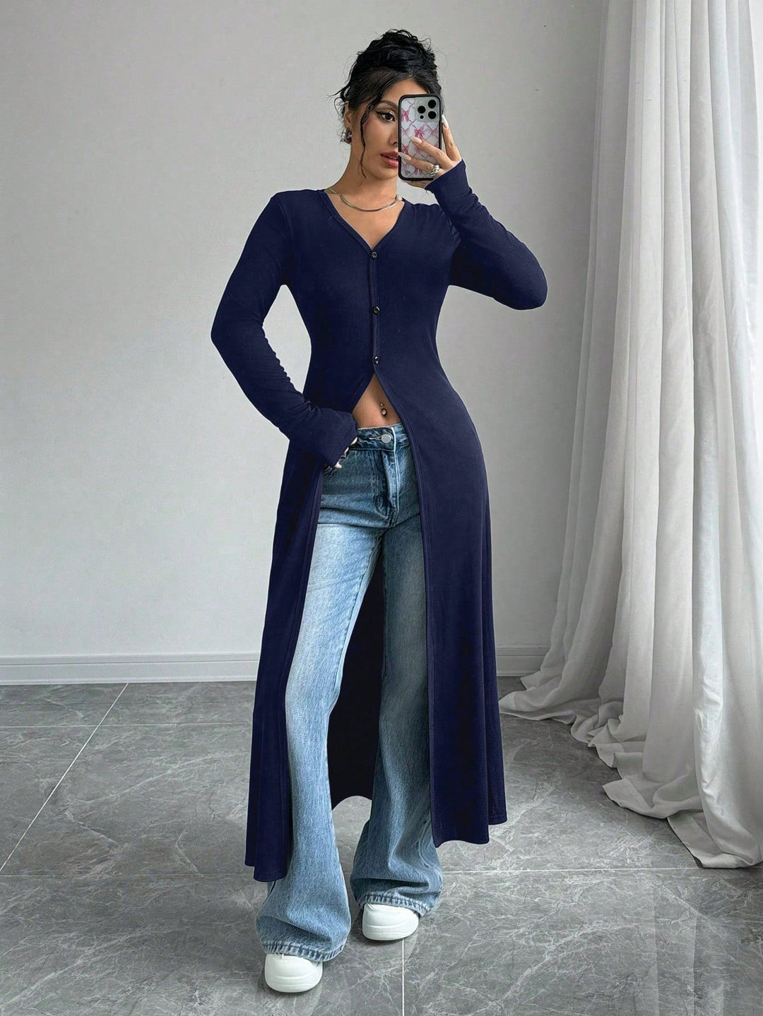 Damen Langstrickjacke mit V-Ausschnitt und Knopfverschluss Drune