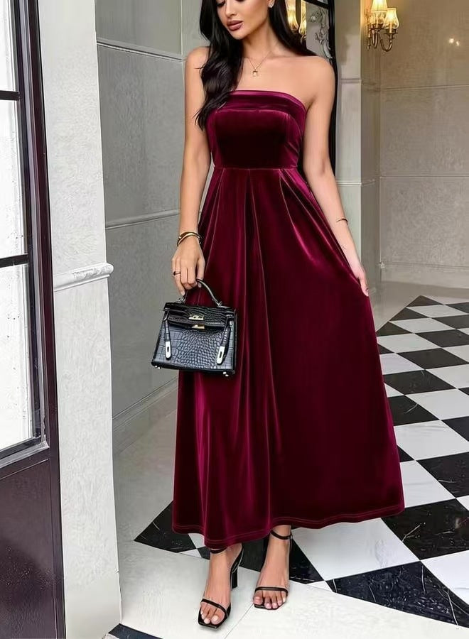 Damen Maxikleid mit schulterfreiem Schnitt und fließendem Satinmaterial Drune
