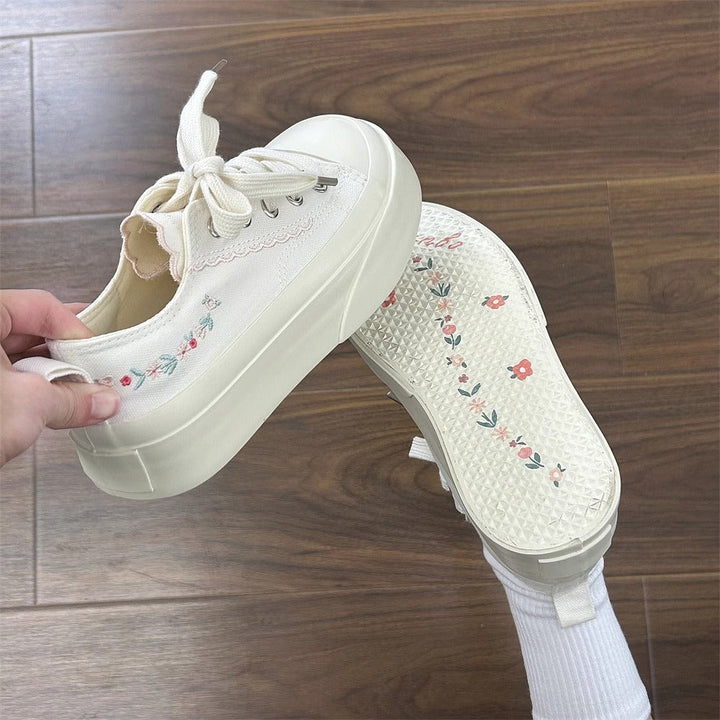 Damen Sneakers mit verspielten Applikationen und elastischer Sohle Drune
