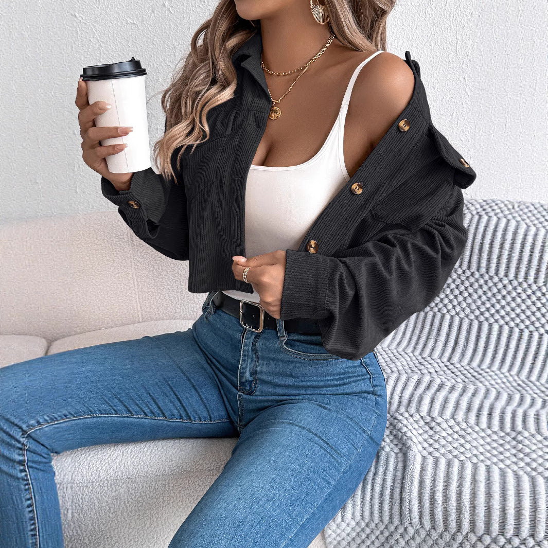 Damen Modische cropped Jacke mit Knopfdetails Drune