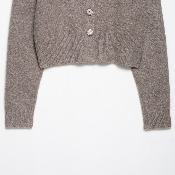 Damen cropped Strickjacke mit elegantem Rundhalsausschnitt und Knopfverschluss Drune