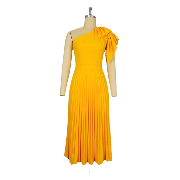 Damen Plissee Maxikleid mit asymmetrischem Träger und Rüschendetail Drune