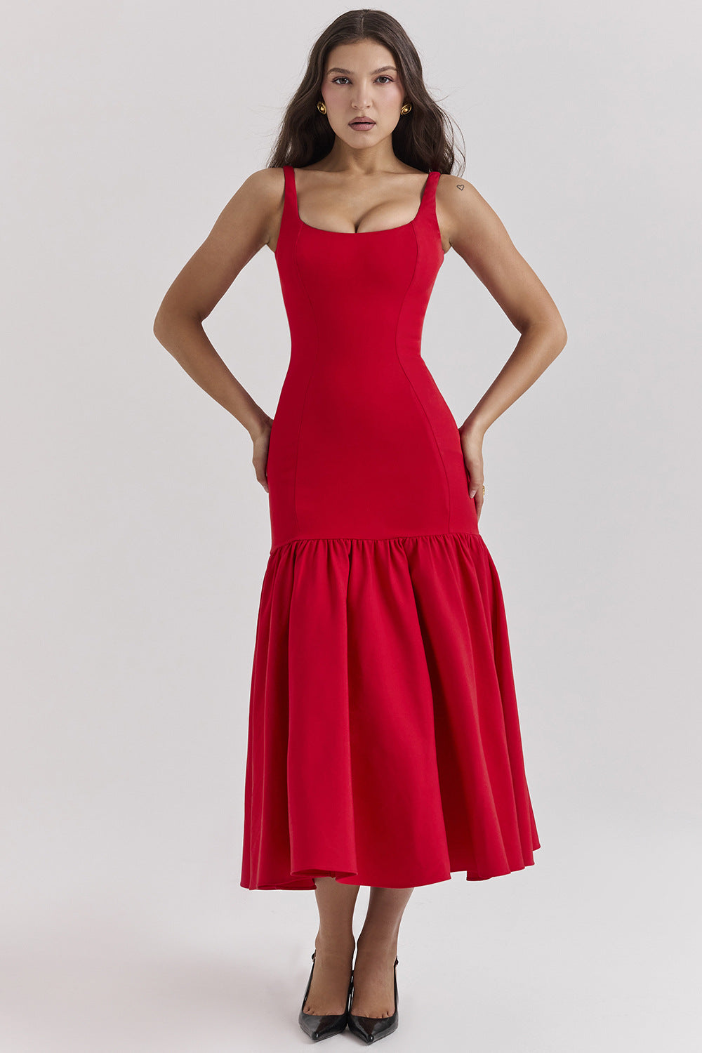 Damen Maxikleid mit schickem Taillenbetonung und voluminösem Rock Drune