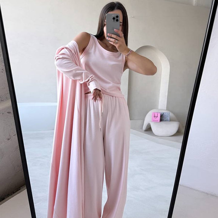 Damen Loungewear-Kombination mit weitem Schnitt und cropped Oberteil Drune