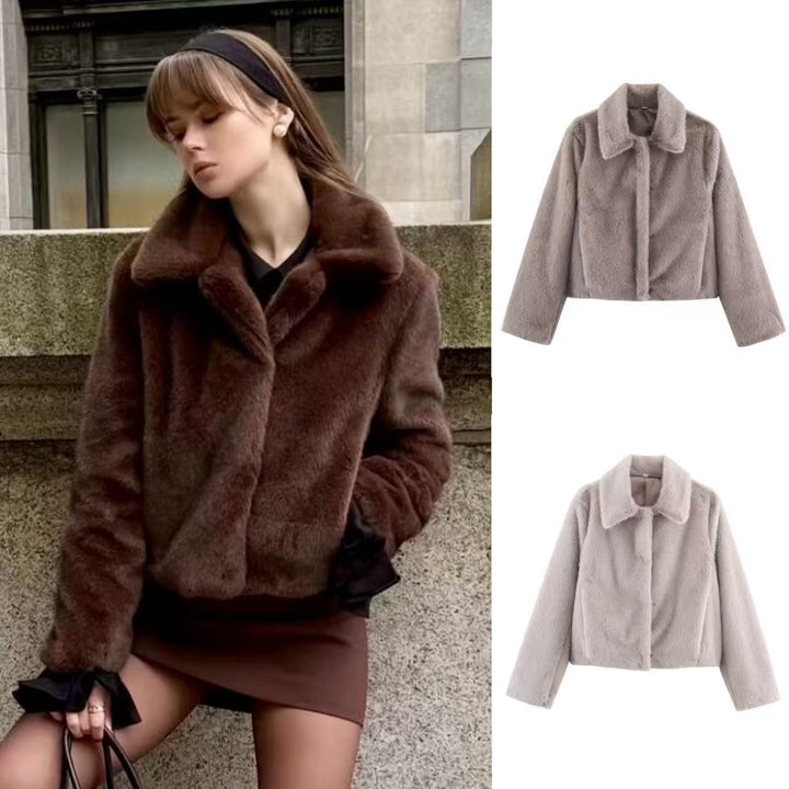 Damen nan kurz geschnittene vegane Webpelz-Jacke mit breitem Umlegekragen und verdeckter Druckknopfleiste Drune