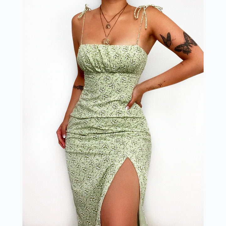 Damen Midi-Kleid mit dezentem Blumenmuster und Schlitz Drune
