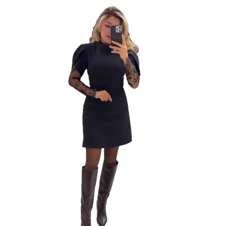 Damen Elegantes Kleid mit Spitze und figurbetontem Schnitt Drune
