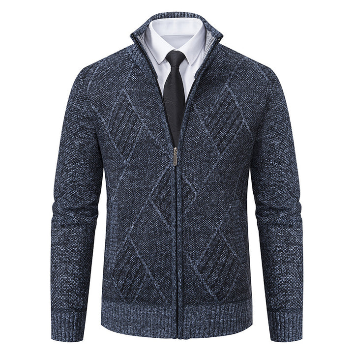 Herren modische Strickjacke mit hohem Kragen und stilvollem Zopfmuster Drune