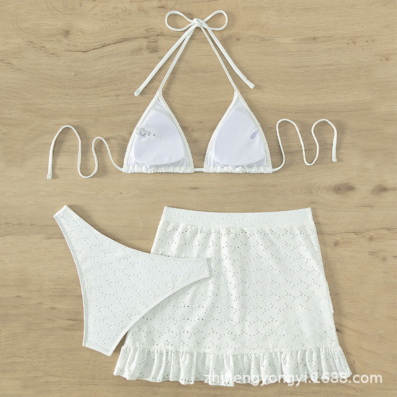 Damen Triangel-Bikini mit verspieltem Lochmuster und passendem Rock Drune