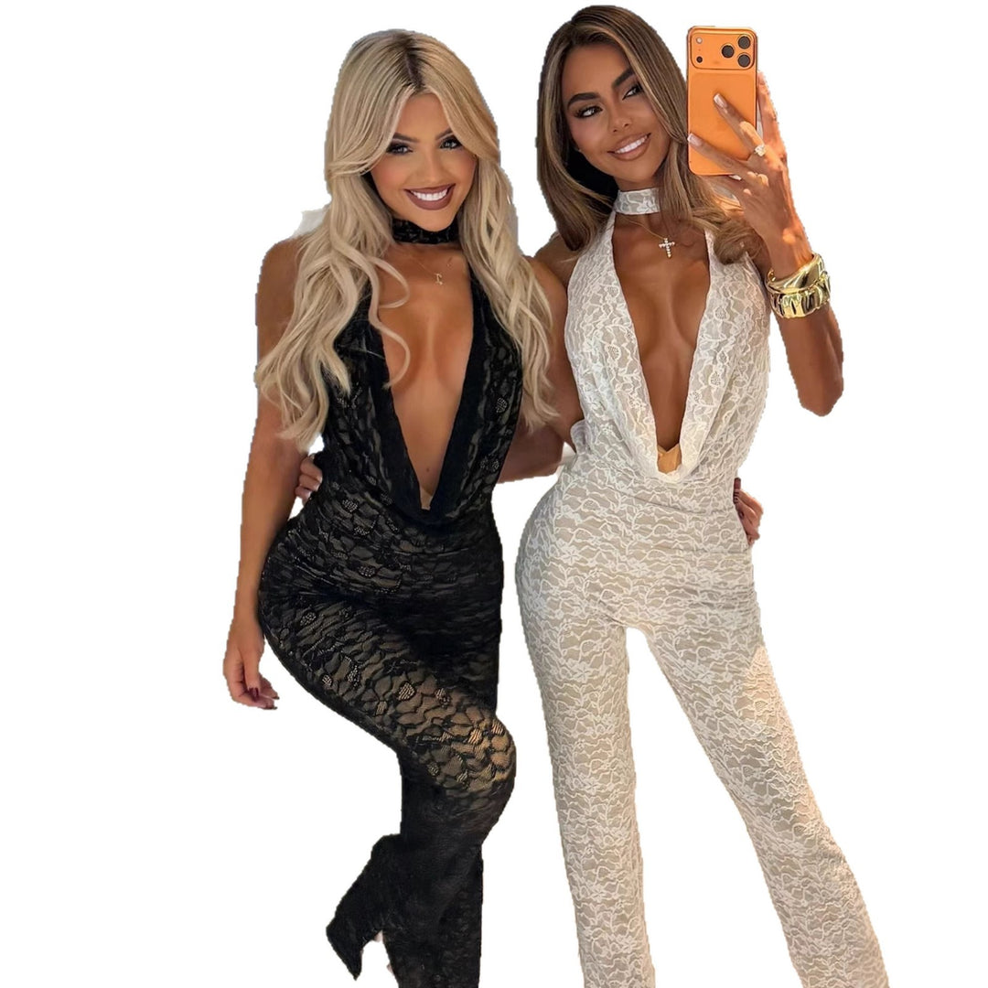 Damen Jumpsuit aus feiner Spitze mit tiefem V-Ausschnitt und eleganter Rückenpartie Drune