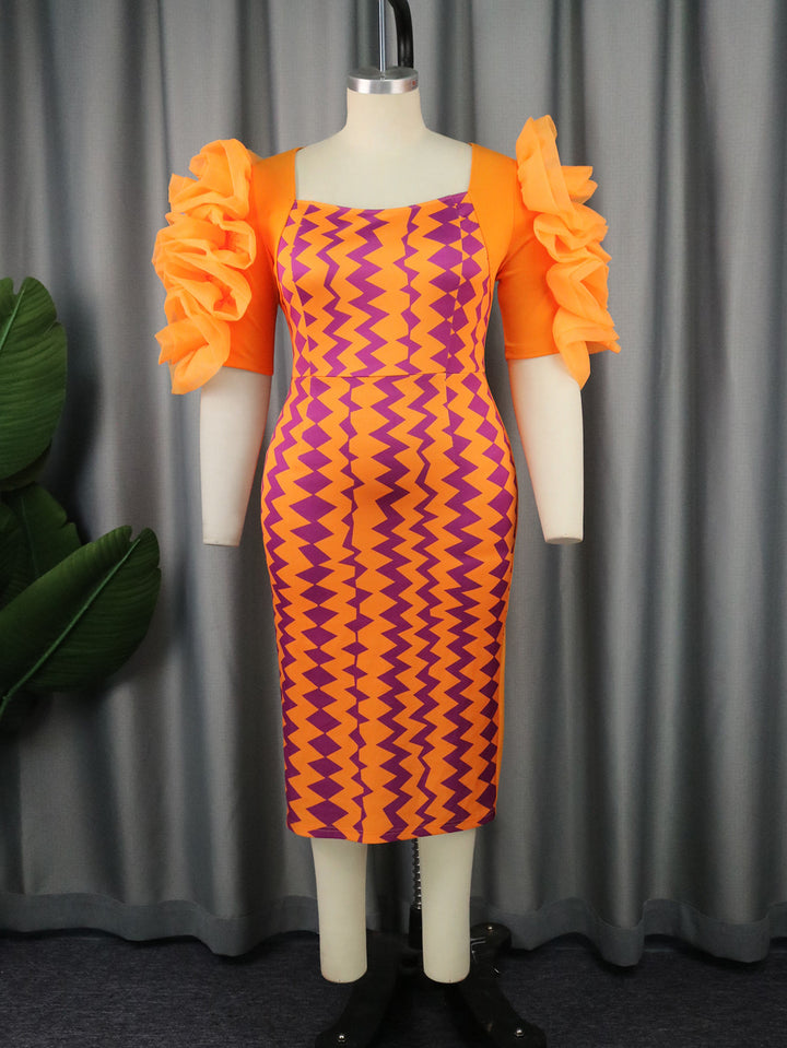 Damen figurbetontes Kleid mit auffälligen Volantärmeln und geometrischem Muster Drune