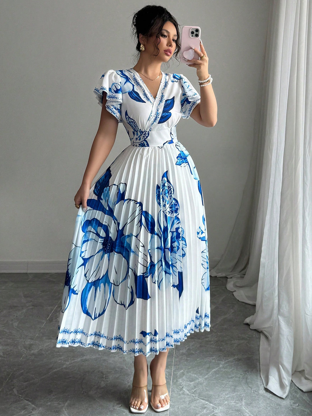 Damen Plissiertes Maxi-Jersey-Kleid mit floralen Akzenten und V-Ausschnitt Drune