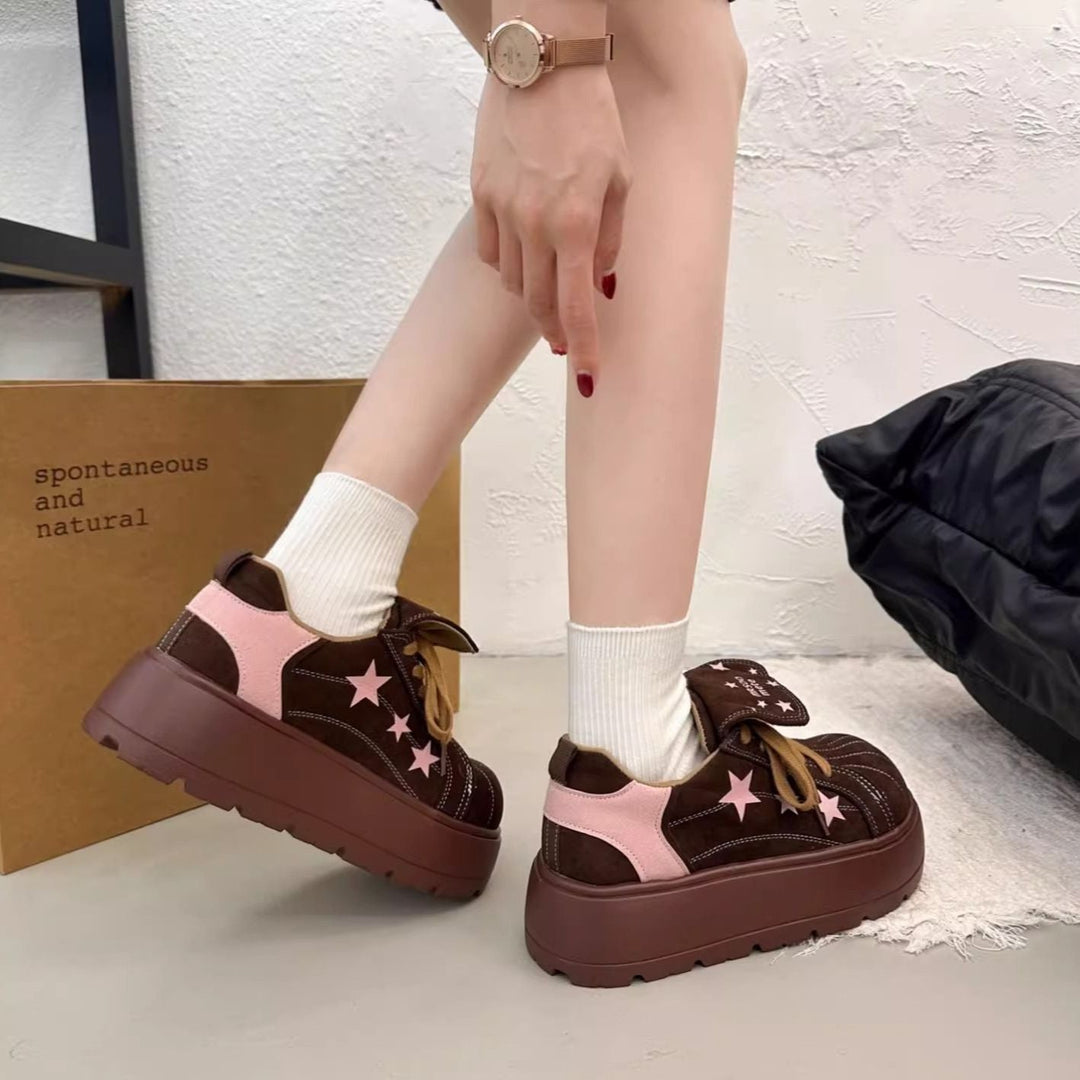 Damen Plateau-Sneaker mit verspielten Sternen- und Schleifendetails Drune